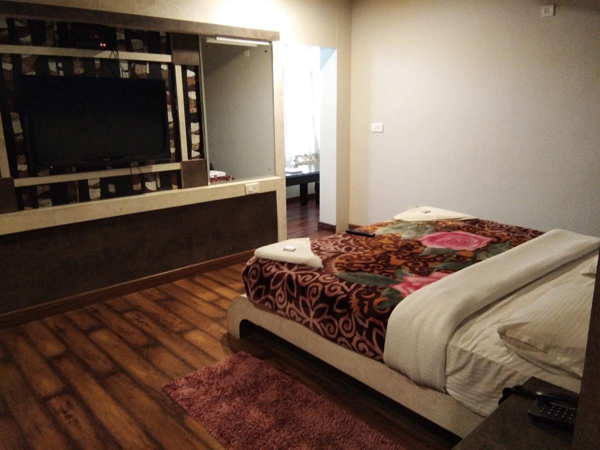 Sarkar Palace أوتي المظهر الخارجي الصورة